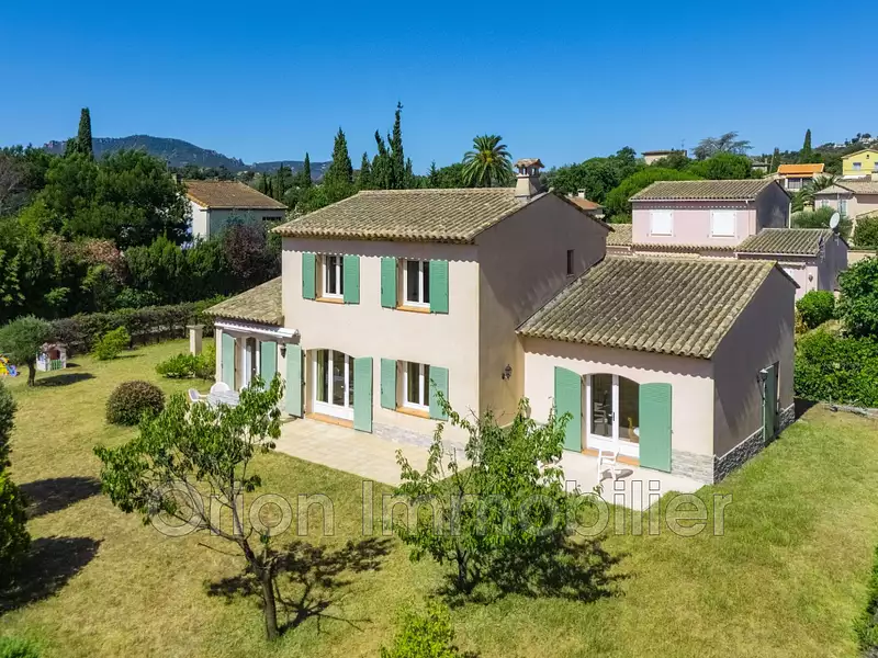 Maison, 141,64 m²