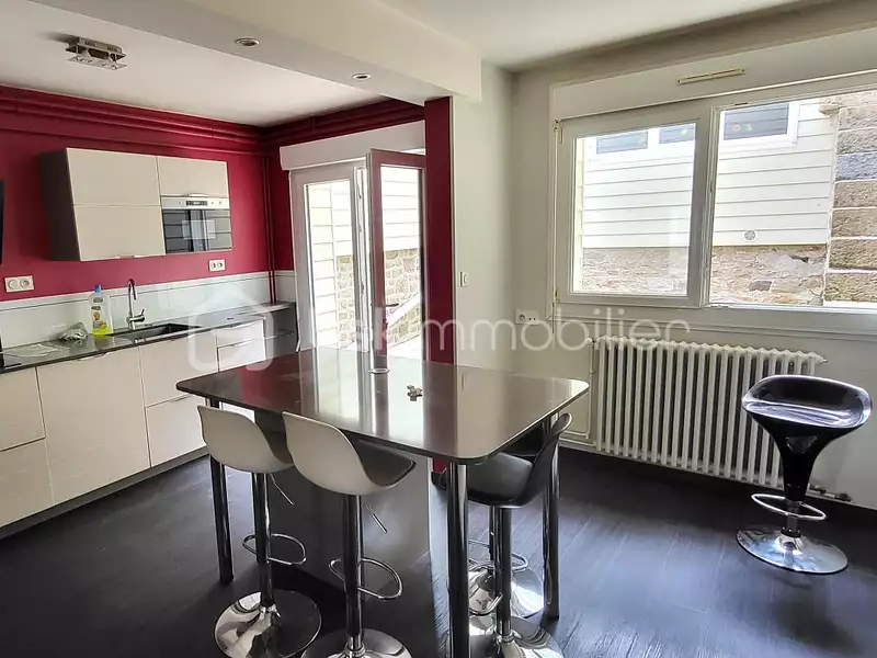Maison, 83 m²