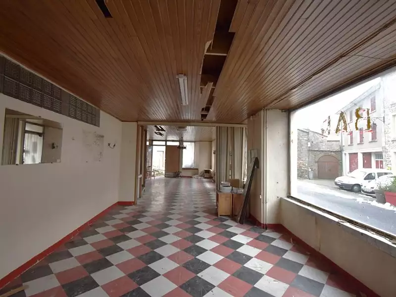 Maison, 390 m²