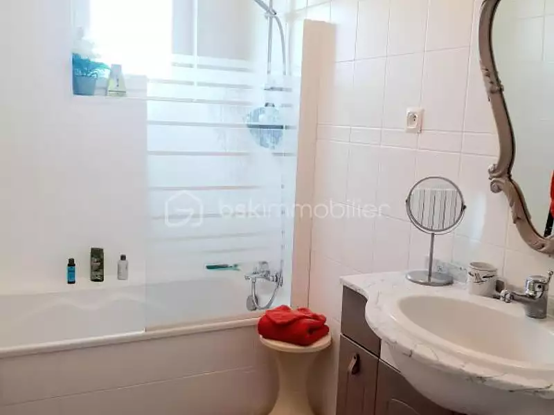 Maison, 163 m²