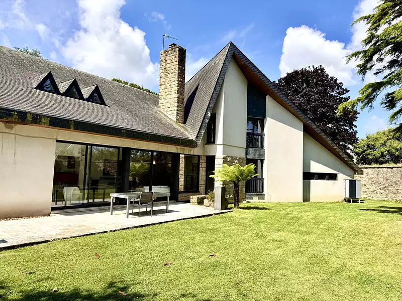 Maison, 311 m²