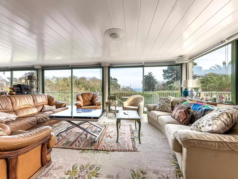 Maison, 254 m²