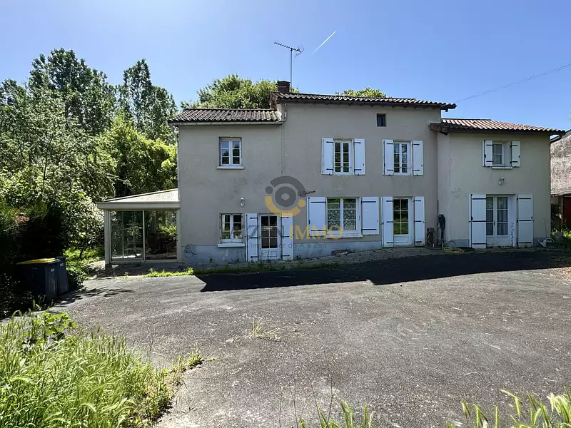 Maison, 180 m²