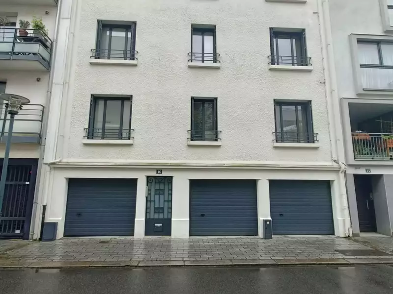 Parking, 11 m²