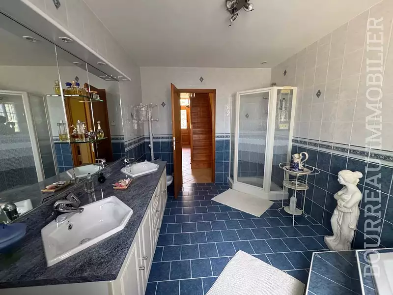 Maison, 160 m²