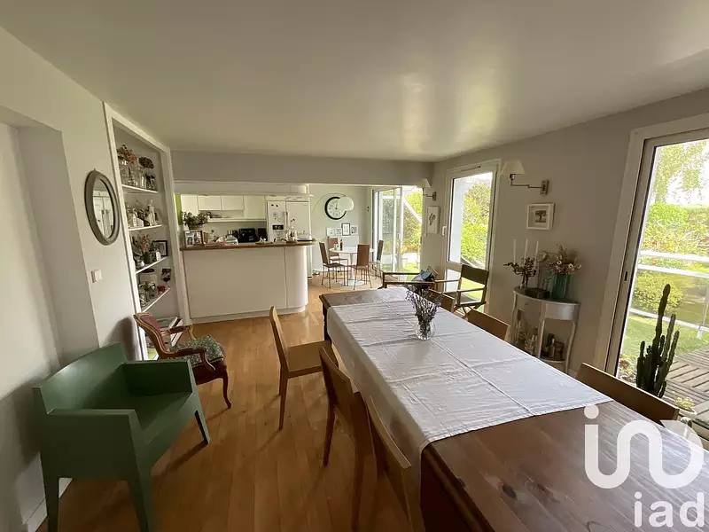 Maison, 208 m²