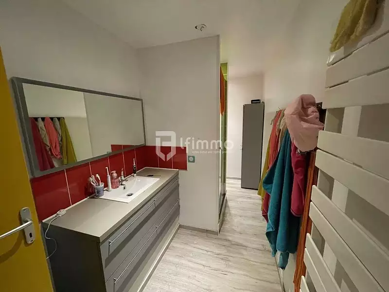 Maison, 296 m²