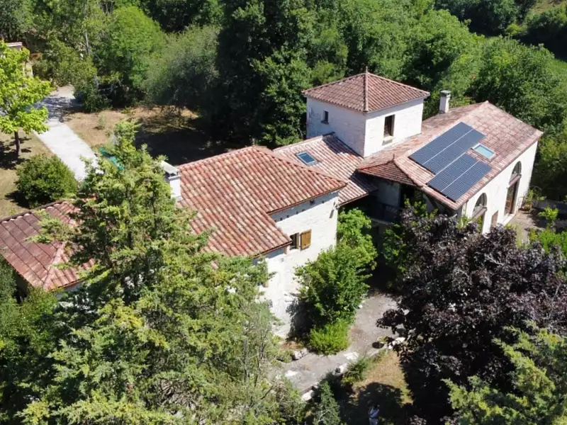 Maison, 420 m²