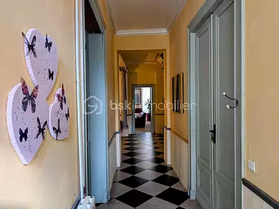 Maison, 250 m²