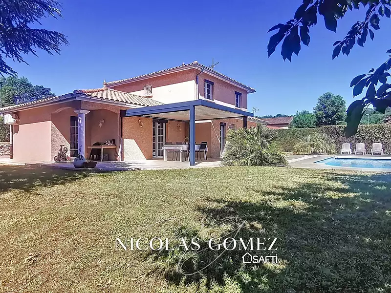 Maison, 158 m²