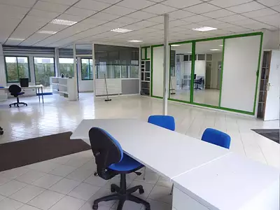 Divers, 887 m²