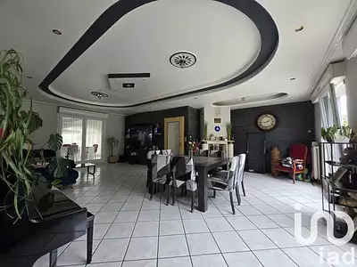 Maison, 250 m²