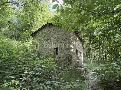 Terrain, 18 325 m²