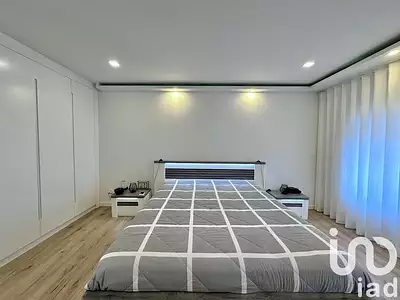 Maison, 200 m²