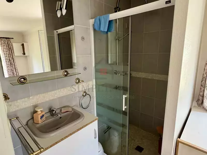 Maison, 180 m²