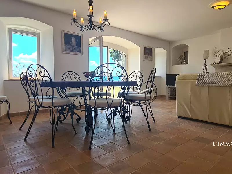 Maison, 199,84 m²