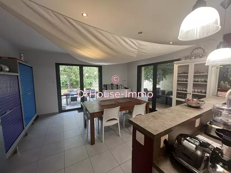 Maison, 235,38 m²