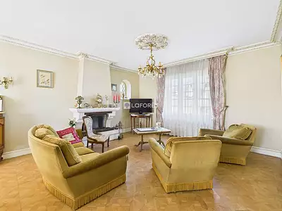 Maison, 159 m²