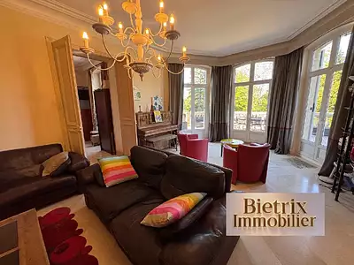 Maison, 365 m²