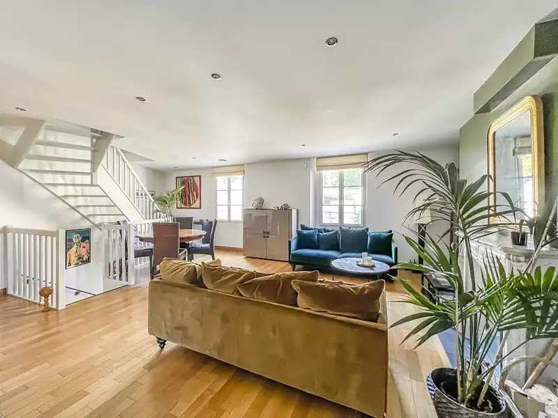 Immeuble, 159 m²