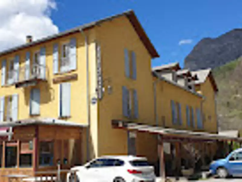 Divers, 683 m²