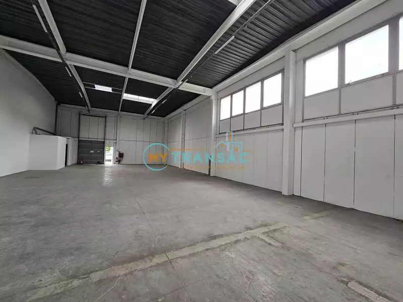 Divers, 304 m²