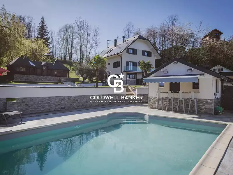 Maison, 280 m²