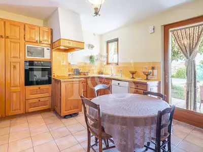 Maison, 203 m²