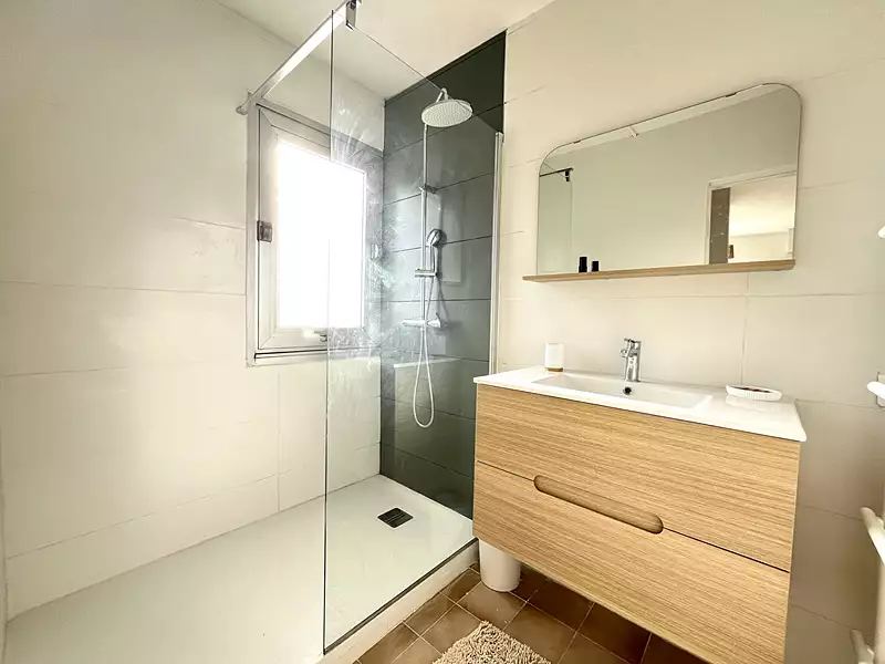 Immeuble, 160 m²