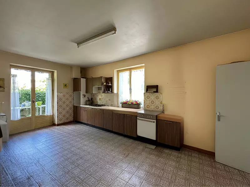Immeuble, 241,28 m²