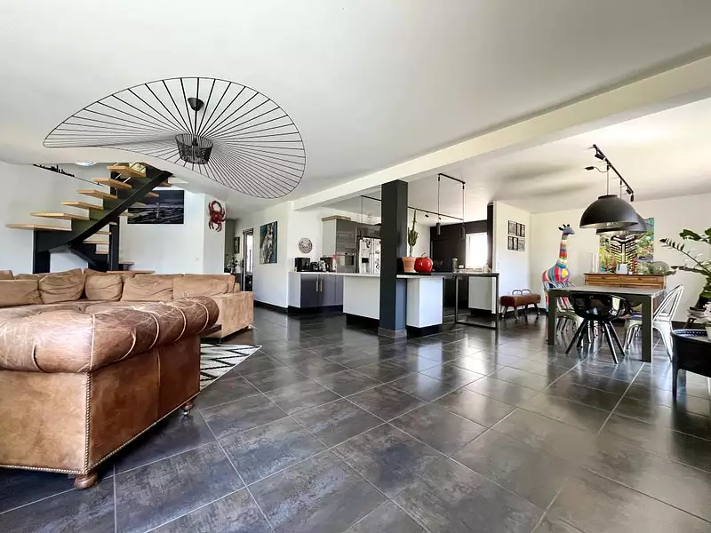Maison, 160 m²