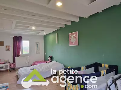 Maison, 166 m²