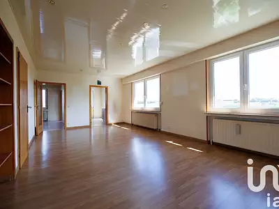 Maison, 196 m²