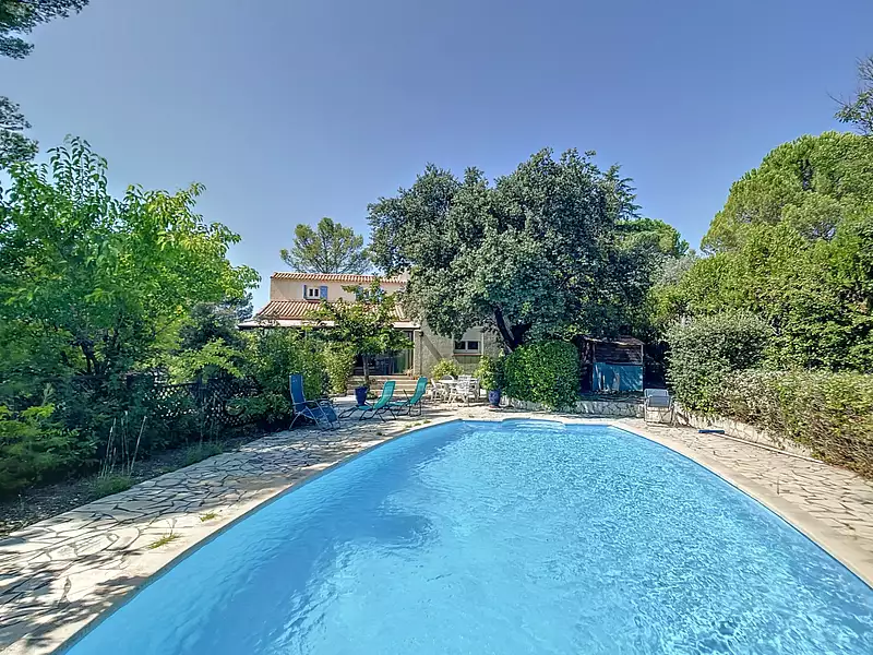 Maison, 200 m²