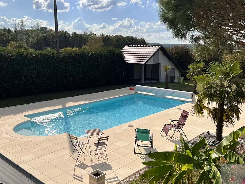 Maison, 204 m²