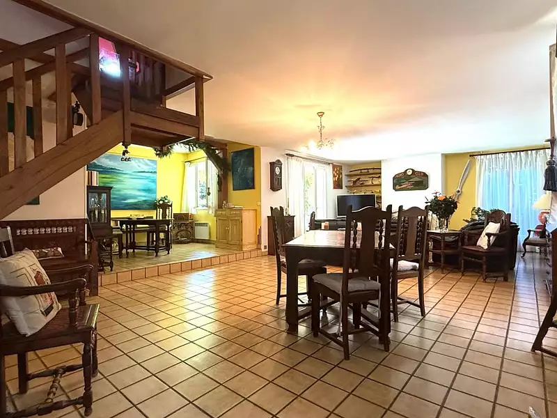 Maison, 192 m²