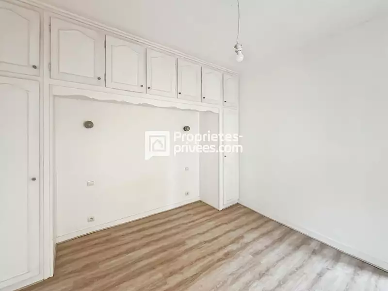 Immeuble, 155 m²