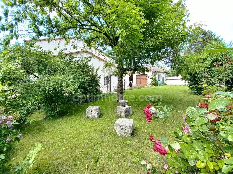 Maison, 210 m²