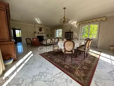 Maison, 322 m²