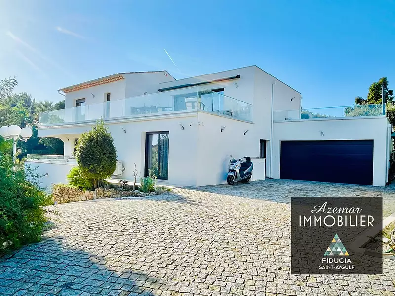 Maison, 310 m²