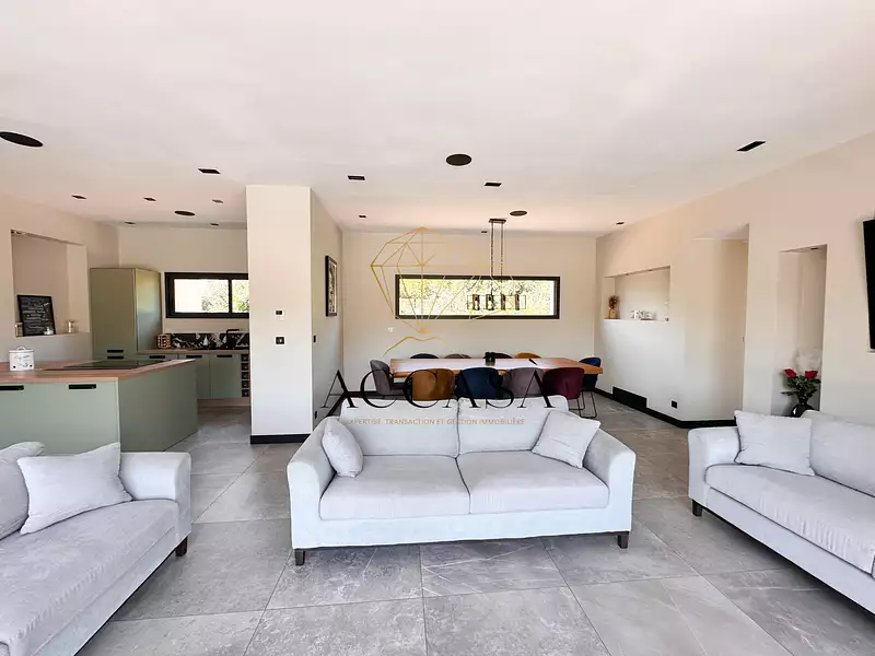 Maison, 152 m²