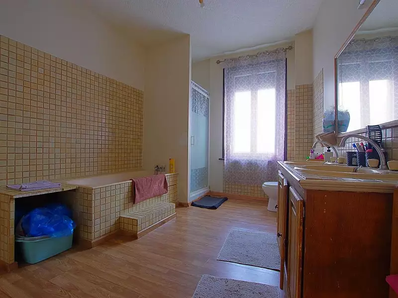 Maison, 194 m²
