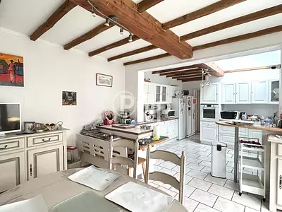 Maison, 260 m²