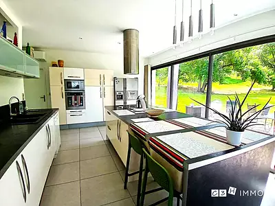 Maison, 158 m²