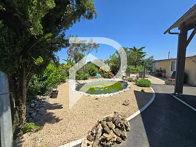 Maison, 225 m²