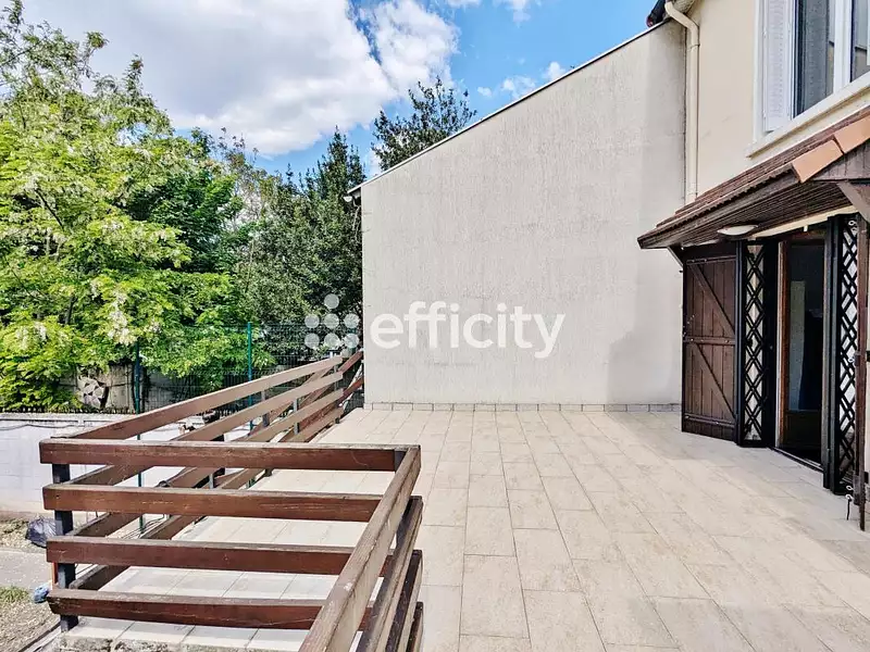 Maison, 142 m²