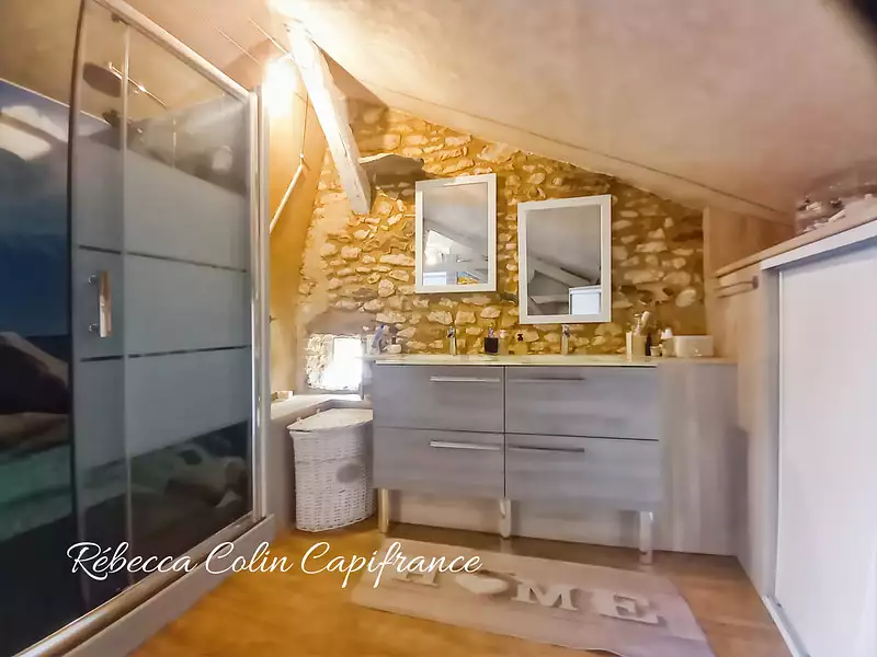 Maison, 225 m²