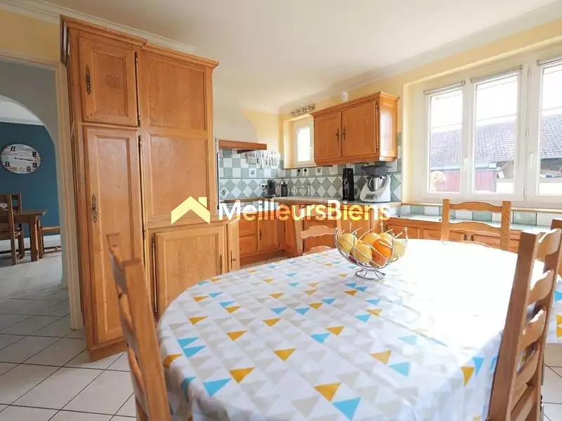 Maison, 186 m²