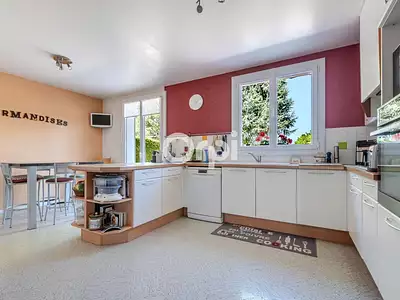 Maison, 166 m²