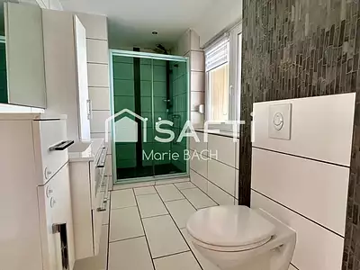 Immeuble, 180 m²
